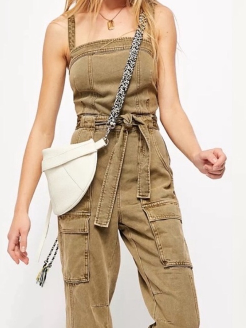 ✨FREE PEOPLE - Go West distressed jumpsuit, size small✨